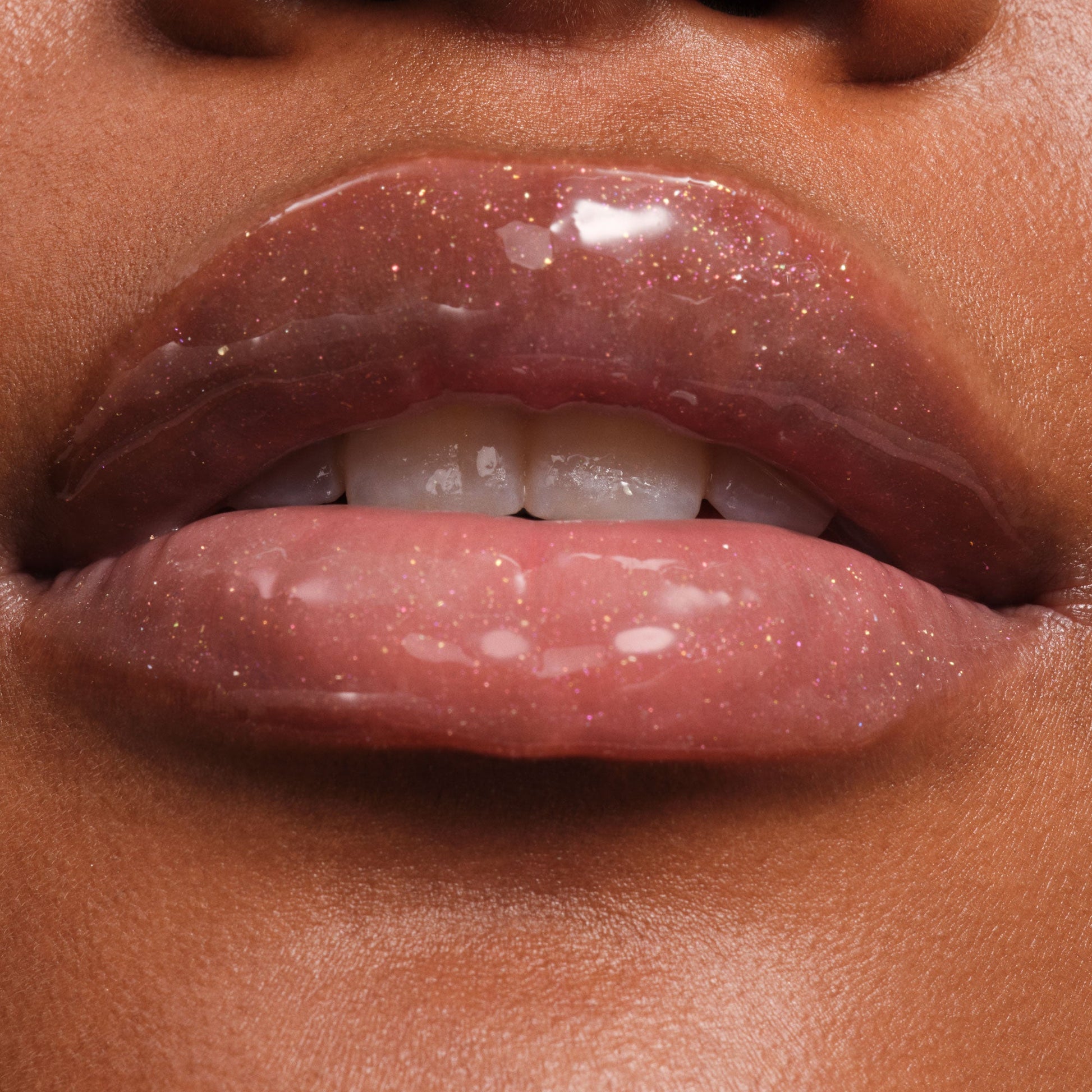 phyto-glow-lip-balm-shimmer-stardust-l3 NATR-10131-Phyto-Glow-Lip-Hover-Stardust.jpg