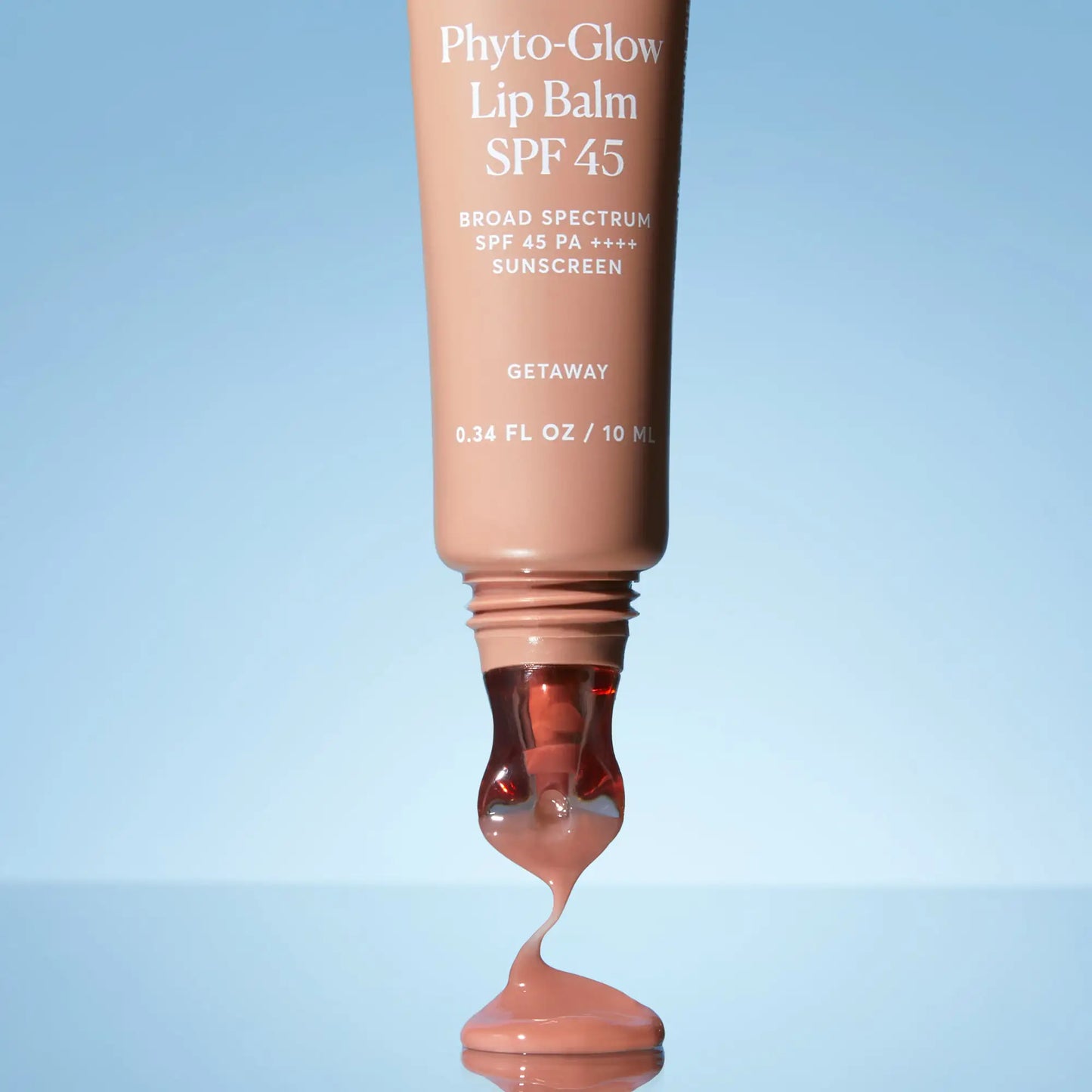 phyto-glow-lip-balm-spf-45-getaway-p7 phytoglowSPF-getaway_11268-1x1.webp