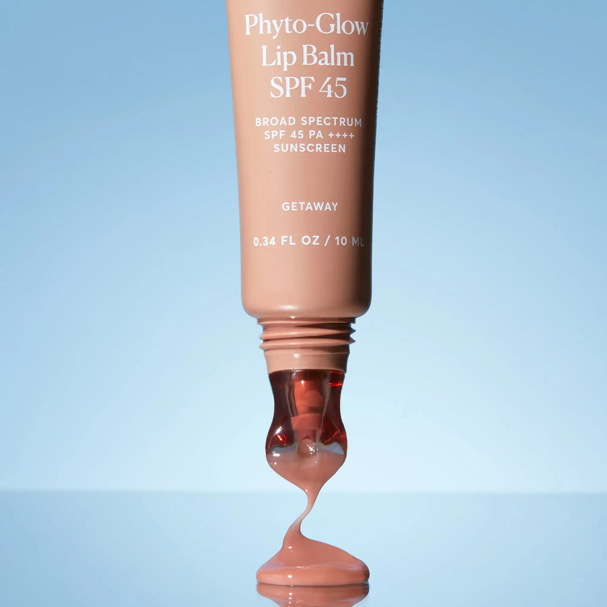 phyto-glow-lip-balm-spf-45-getaway-p7 phytoglowSPF-getaway_11268-1x1.webp